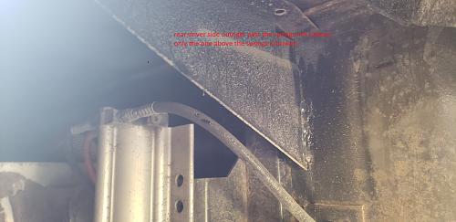 Click image for larger version

Name:	rear driver side outriger not broken.jpg
Views:	43
Size:	120.5 KB
ID:	16487