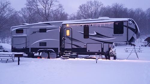 Click image for larger version

Name:	winter camping.JPG
Views:	312
Size:	246.7 KB
ID:	437
