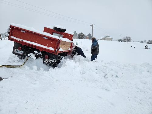Click image for larger version

Name:	Plow truck stuck.jpg
Views:	29
Size:	153.6 KB
ID:	13882