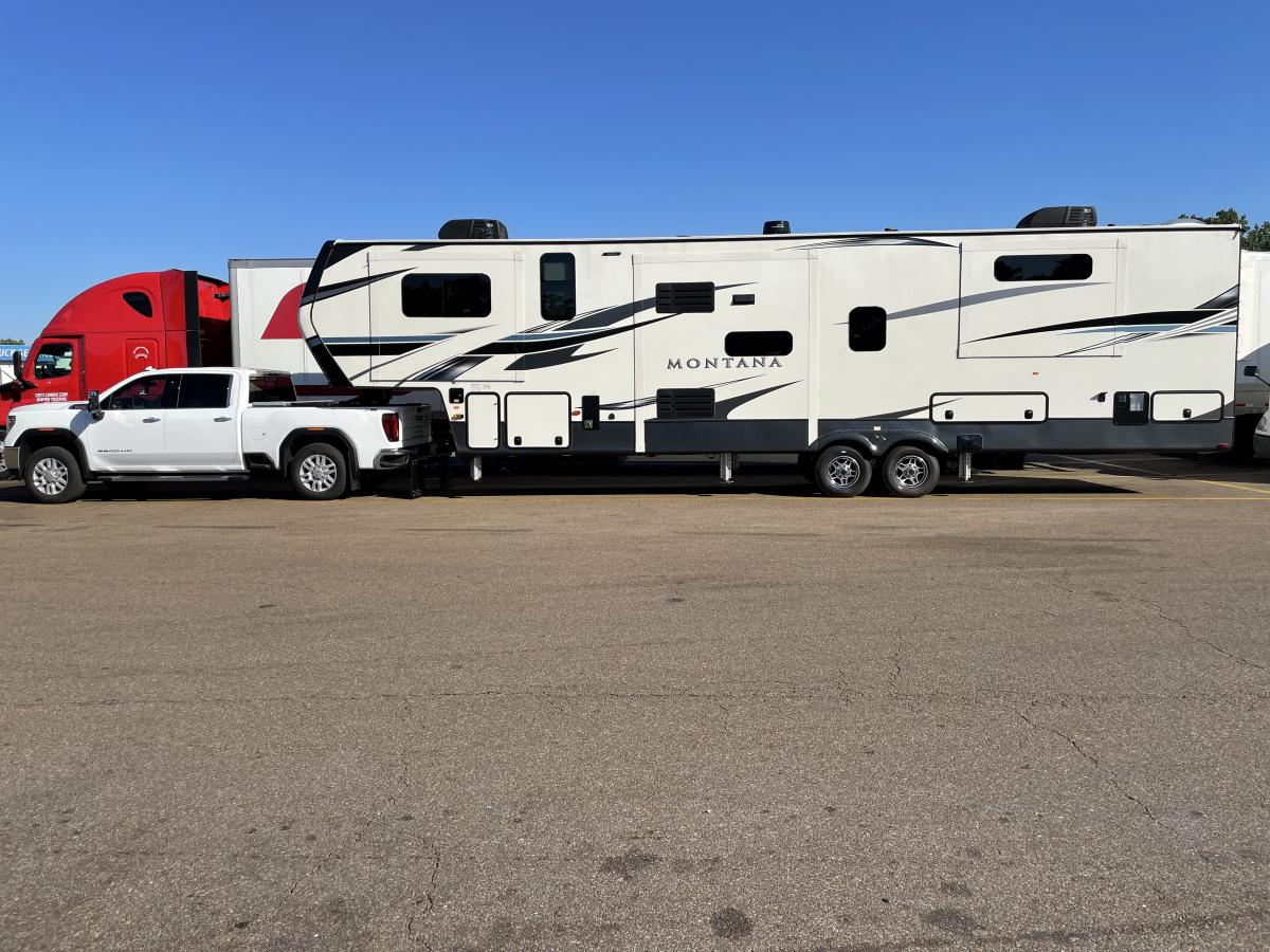 Trip home from Olive Springs Mississippi. With the 2021 GMC 2500HD, and the 2021 3762 BP.